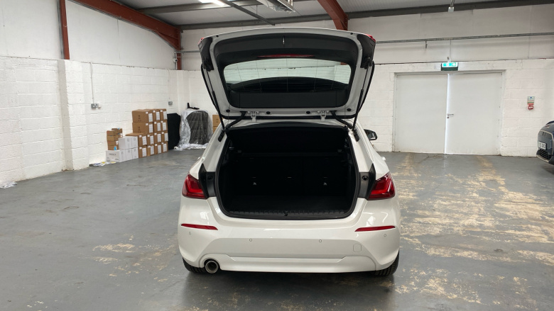 BMW 1 Series 116d SE 5dr [Live Cockpit Professional] Diesel Hatchback